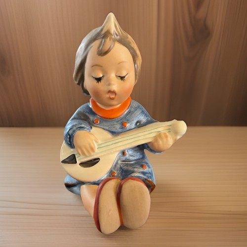 Goebel hummel figurine - goebel,