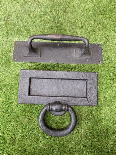 Vintage cast iron letter - cast, &