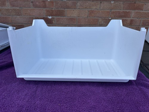 Hotpoint fridge freezer - hotpoint, bottom