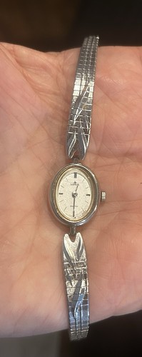 Vintage lorus quartz watch - vintage,