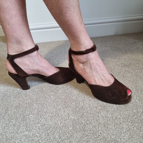 Vintage 1940s ladies suede