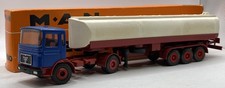VINTAGE 1/50 DIECASY MAN