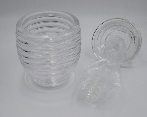 Bnwt boxed honey pot acrylic - boxed,