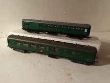 OO gauge 2x HORNBY Maunsell Mk1 SR Southern Green Coach R4305 S2797 R4114 S34248