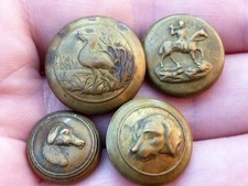 4x sporting buttons dogs