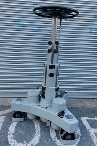 Vinten hawk studio pedestal - studio,