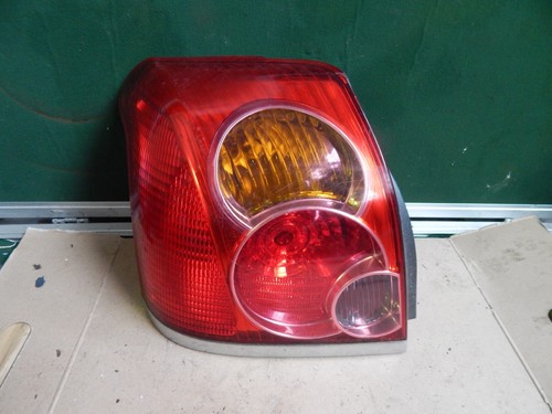 2003 toyota avensis door - 5,