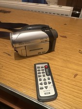 Sony Handycam DCR-DVD92E Handheld Mini DVD Camcorder Silver Tested with remote