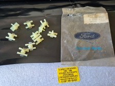 1480093 genuine Classic Ford External Trim CLIPS (BAG OF 10)
