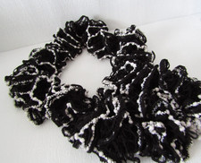 Ladies Scarf Black and white