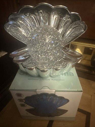 Silver metallic clam - metallic, clam/