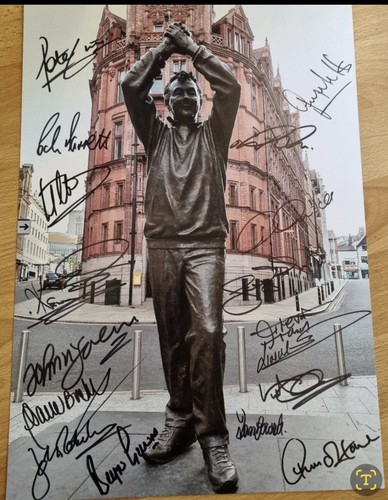Signed nottingham forest - signed,