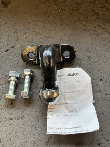 Tow ball hitch bracket - tow,
