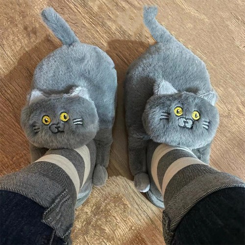 Lovely hugging cat slippers - lovely,