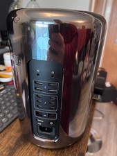 2013 Apple Mac Pro workstation