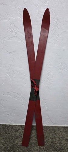 Vintage red youth - vintage, wooden