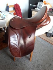 18 ins Bates Caprilli Dressage saddle In Cognac fitted with wide Gullet , white 