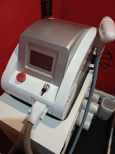 Yag laser tattoo - laser,