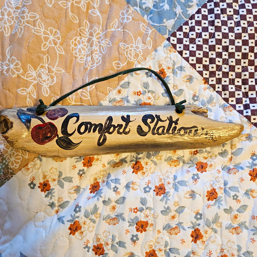Comfort station rustic painted - comfort,