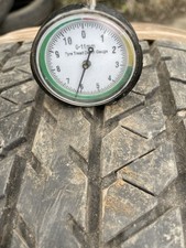 275 60 20 115H BRIDGESTONE  DUELER H/T TREAD 6mm No Repairs Date 2021