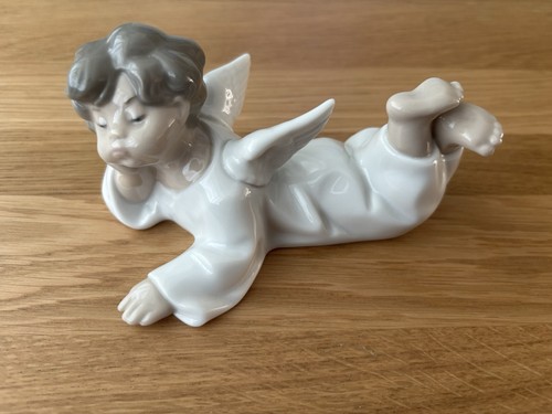 Lladro angel lying down - lladro,