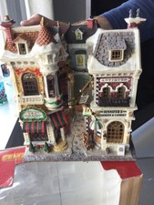 Lemax Christmas Village Shops Essex Street Façade (45094) Retired: 2018