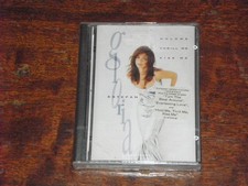 GLORIA ESTEFAN - HOLD ME