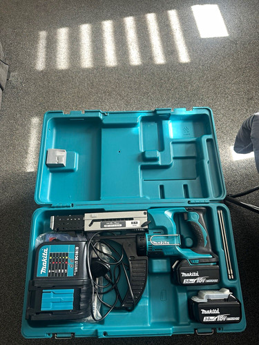 Makita auto feed - auto-feed, with