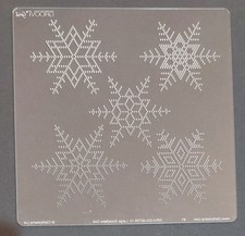 Groovi Large Snowflakes A5 Square Piercing Grid Clarity Pergamano