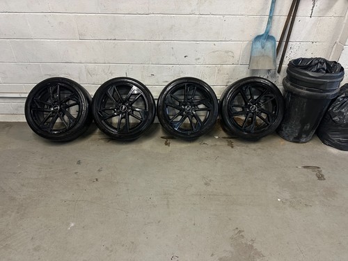 Audi genuine alloys inch - 18,