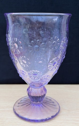 One inch 13cm tall - one,