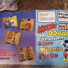WALT DISNEY'S 8 KNITTING