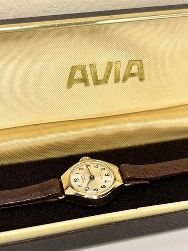 Avia 9ct gold box ladies - avia,