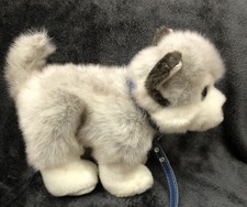 KEEL TOYS HUSKY WITH COLLAR
