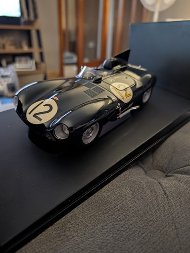 Signed stirling moss jaguar - moss,