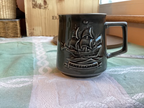Vintage mug mayflower - vintage,