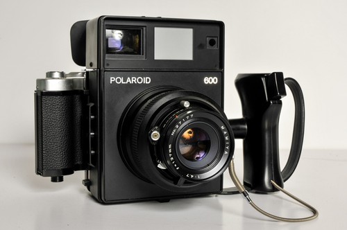 Polaroid 600 medium format - polaroid,