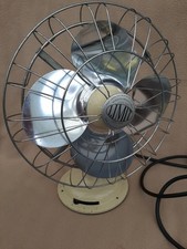 VINTAGE LIMIT CREAM AND CHROME DESK FAN