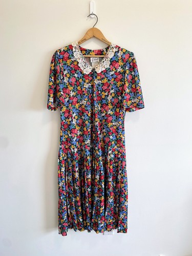 Vintage pleated floral dress - vintage,