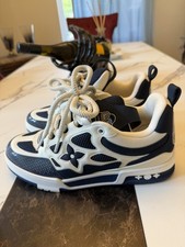 Size 7LV (9-9.5 US)  - Louis