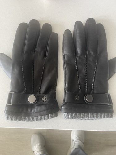 Nwot tags lambskin - tags,