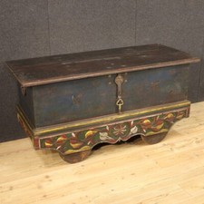 Chest Indian trunk painted