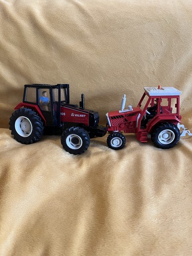 Vintage britains tractors - x,