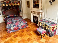 Dolls house miniature 1:12