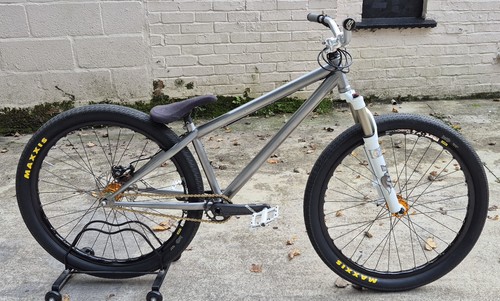 Blkmrkt riot custom dirt - blkmrkt, jump