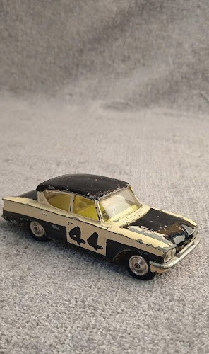 Vintage corgi toys - toys, consul