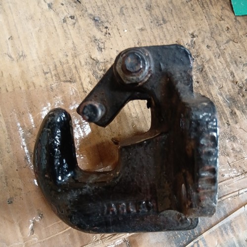 Pintle tow hook non - pintle,