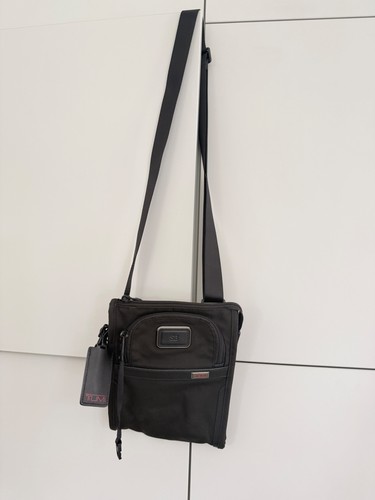 Tumi crossbody black alpha - tumi,