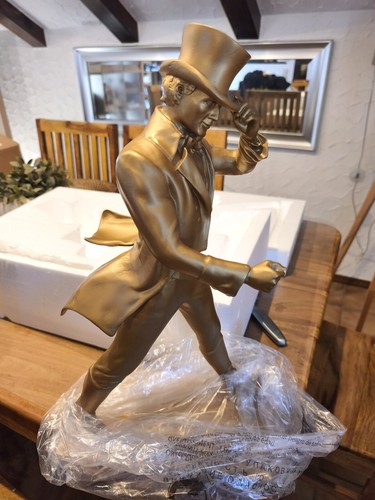 Johnnie walker the striding - walker,