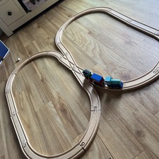 Wooden Railway Train Track Set With Train with carriage and truck 